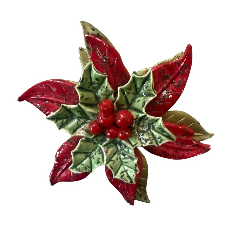 Vintage 3D Art to wear Festive Red Green Spinning Poinsettia Brooch Religious